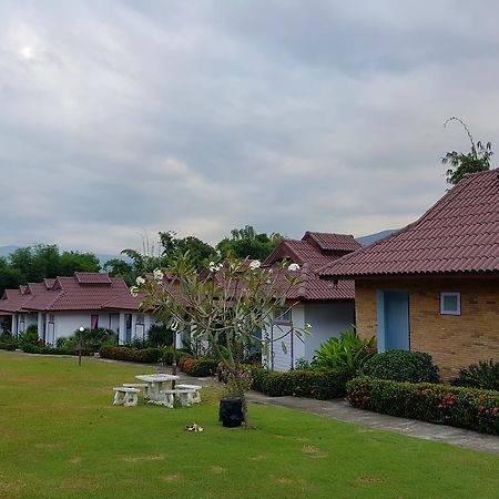 Mae Klang Banyen Hill Hotel เชียงใหม่ ภายนอก รูปภาพ